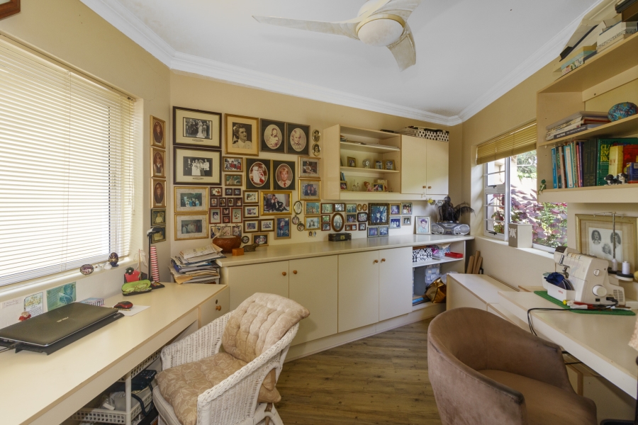 6 Bedroom Property for Sale in West Bank Eastern Cape